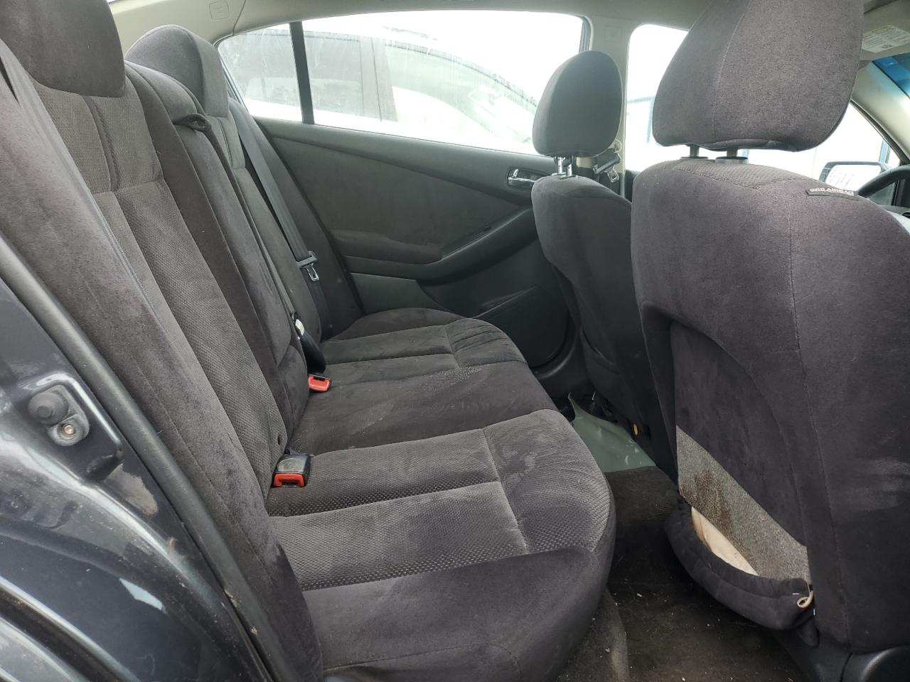 2009 Nissan Altima - Image 10