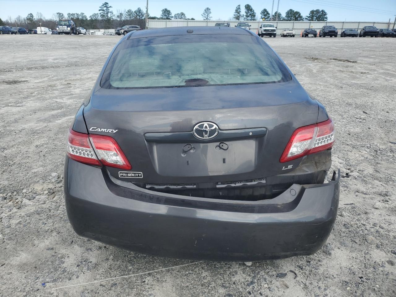 2011 Toyota Camry - Image 6