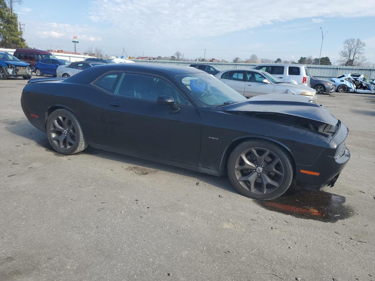2019 Dodge Challenger - Image 4