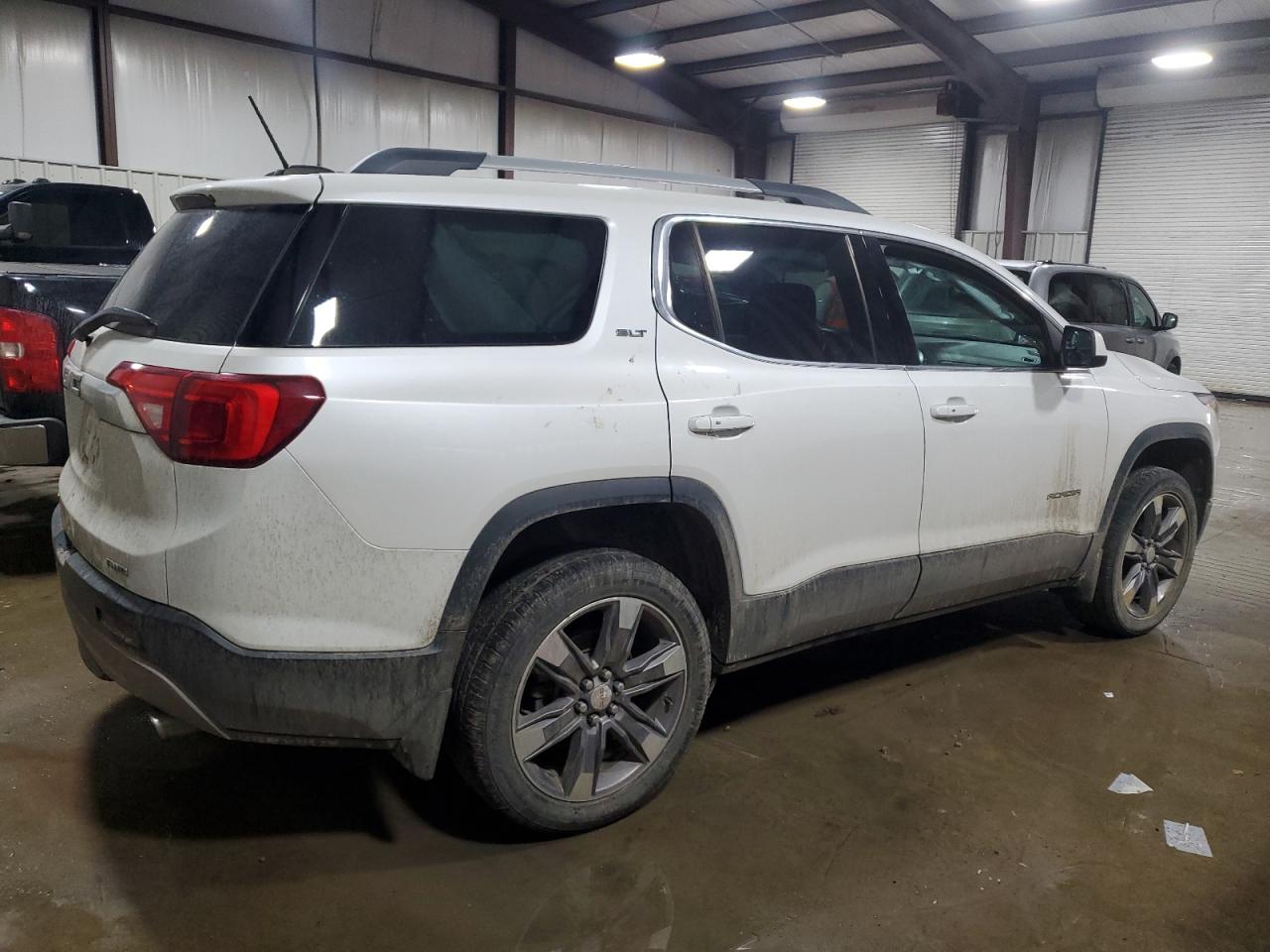 2019 GMC Acadia - Image 3