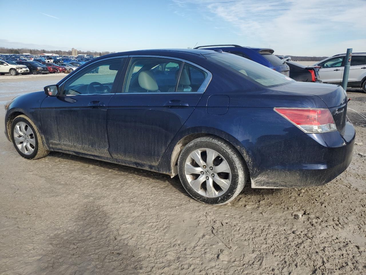 2009 Honda Accord - Image 2