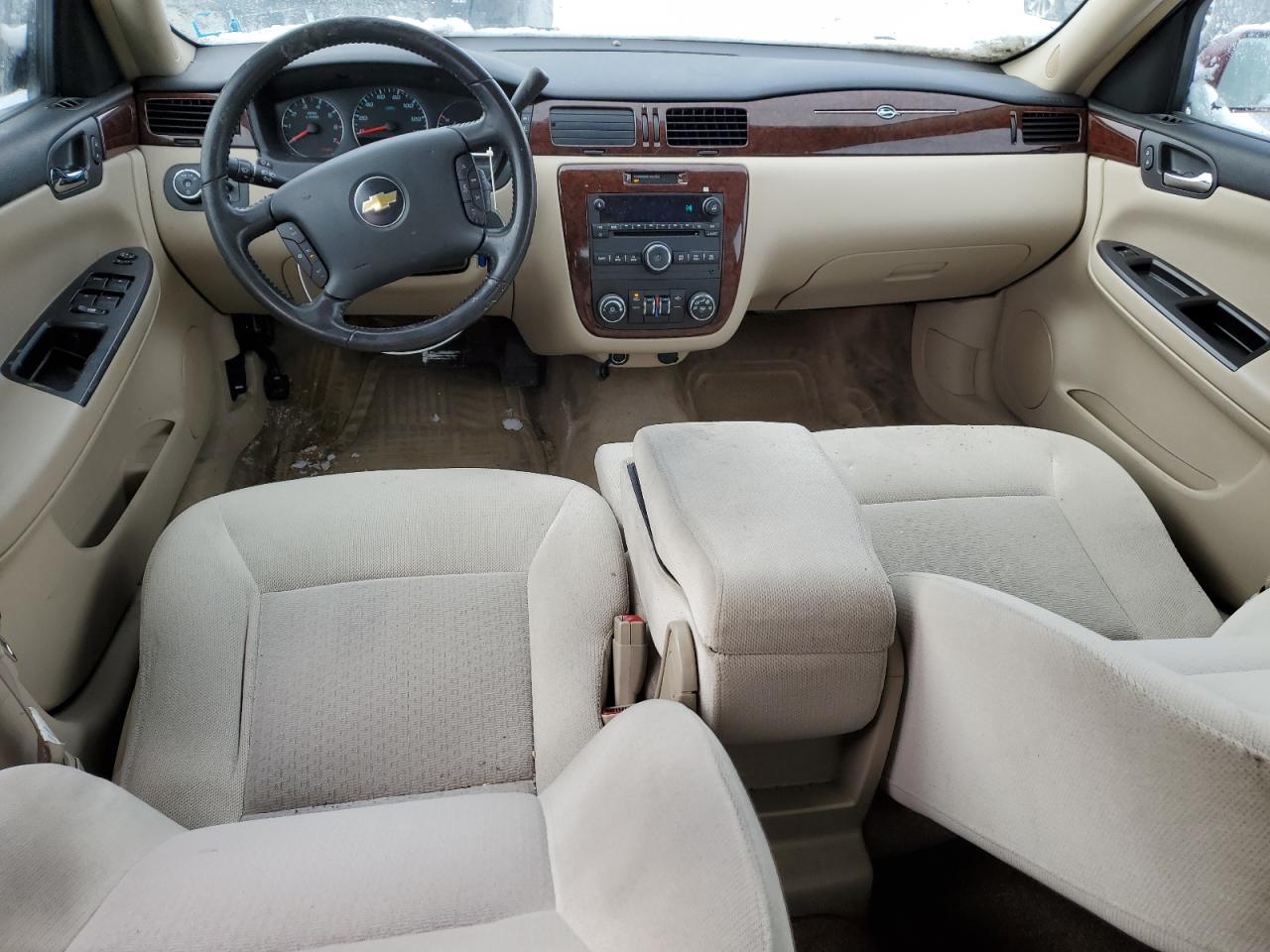 2011 Chevrolet Impala - Image 8