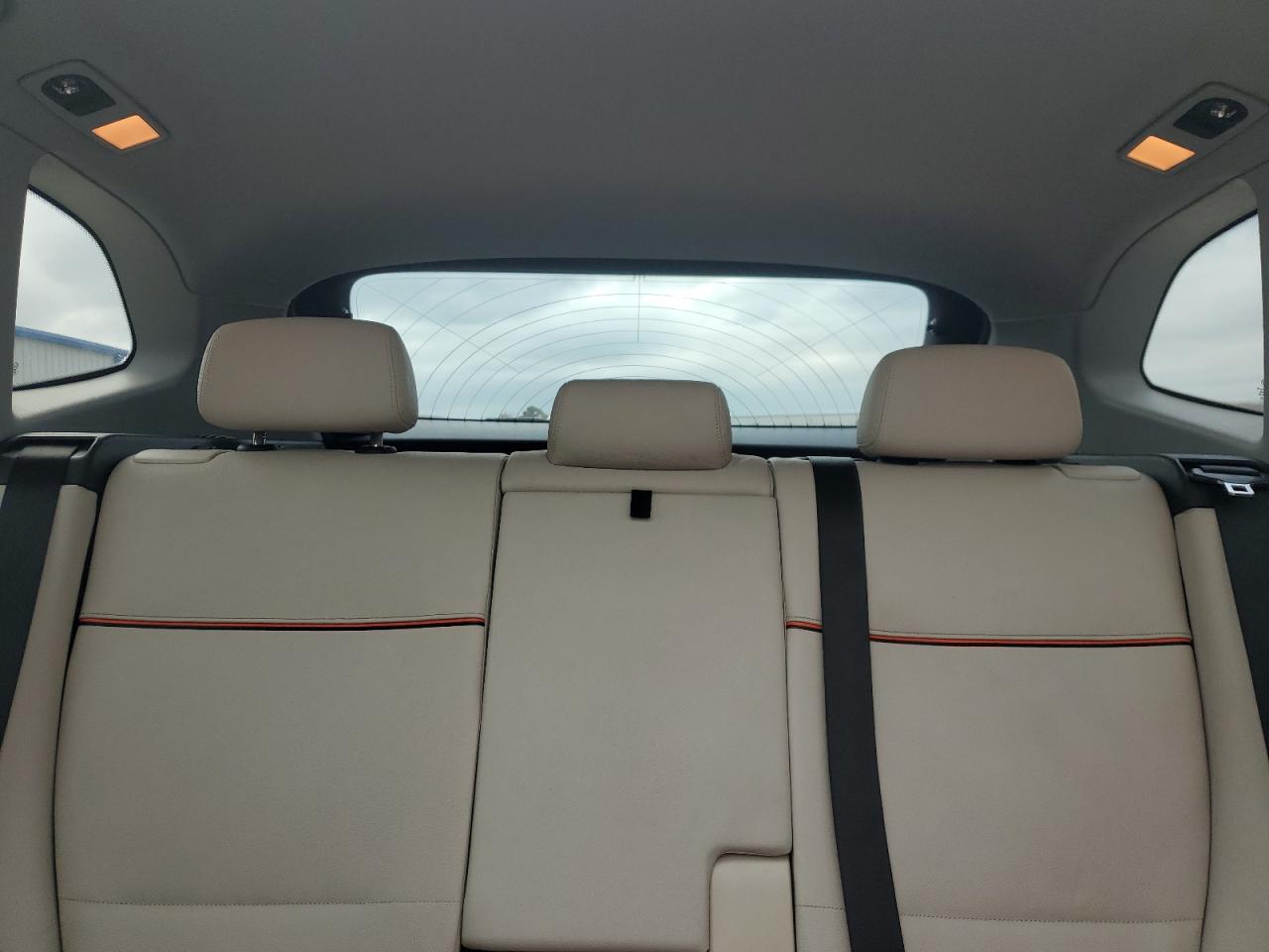 2015 BMW X1 - Image 10