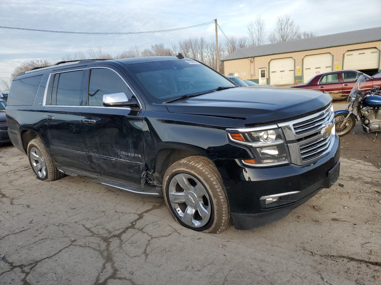 2015 Chevrolet Suburban - Image 4