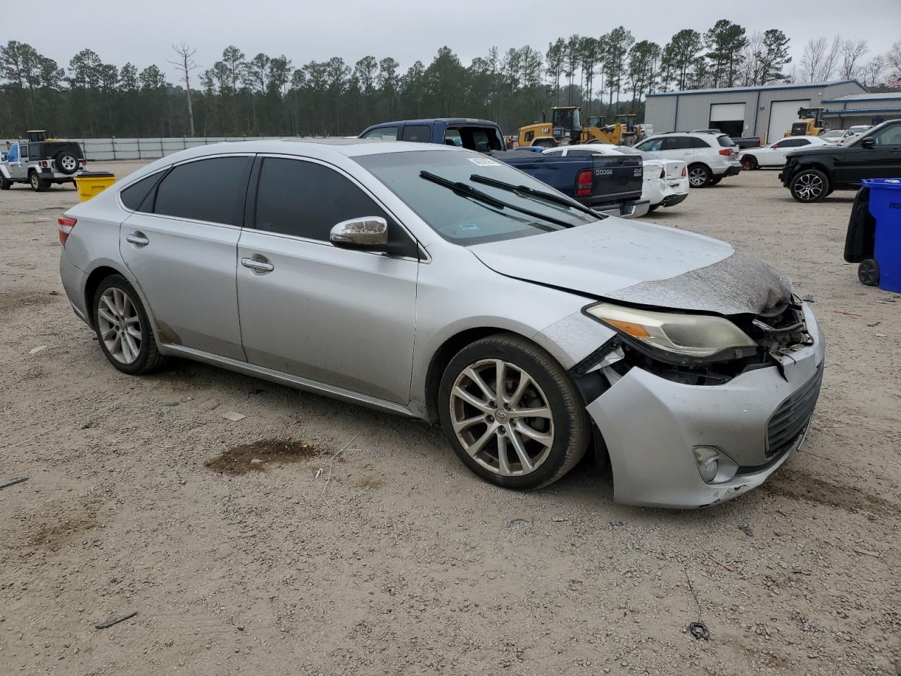 2013 Toyota Avalon - Image 4
