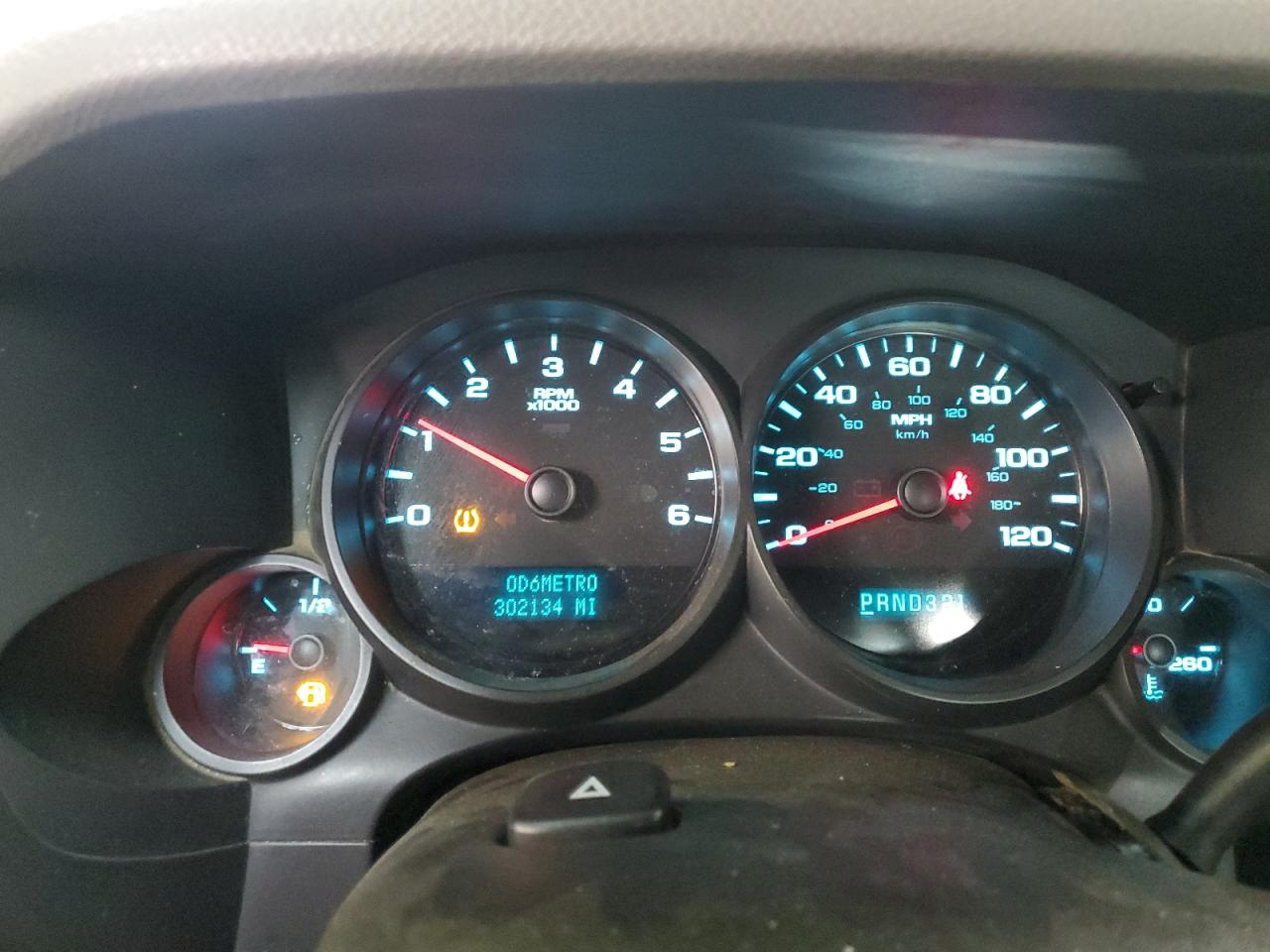 2009 Chevrolet Silverado - Image 9