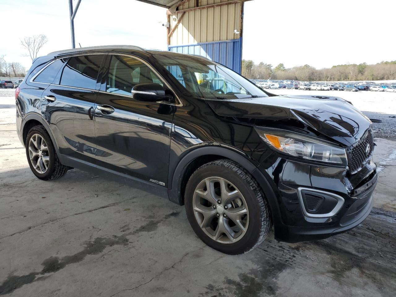 2017 Kia Sorento - Image 4