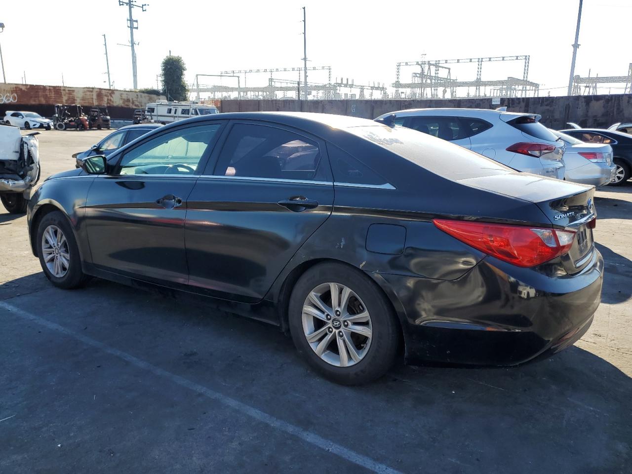 2011 Hyundai Sonata - Image 2