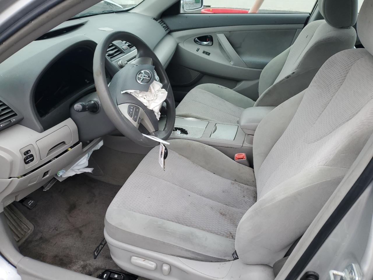 2011 Toyota Camry - Image 7