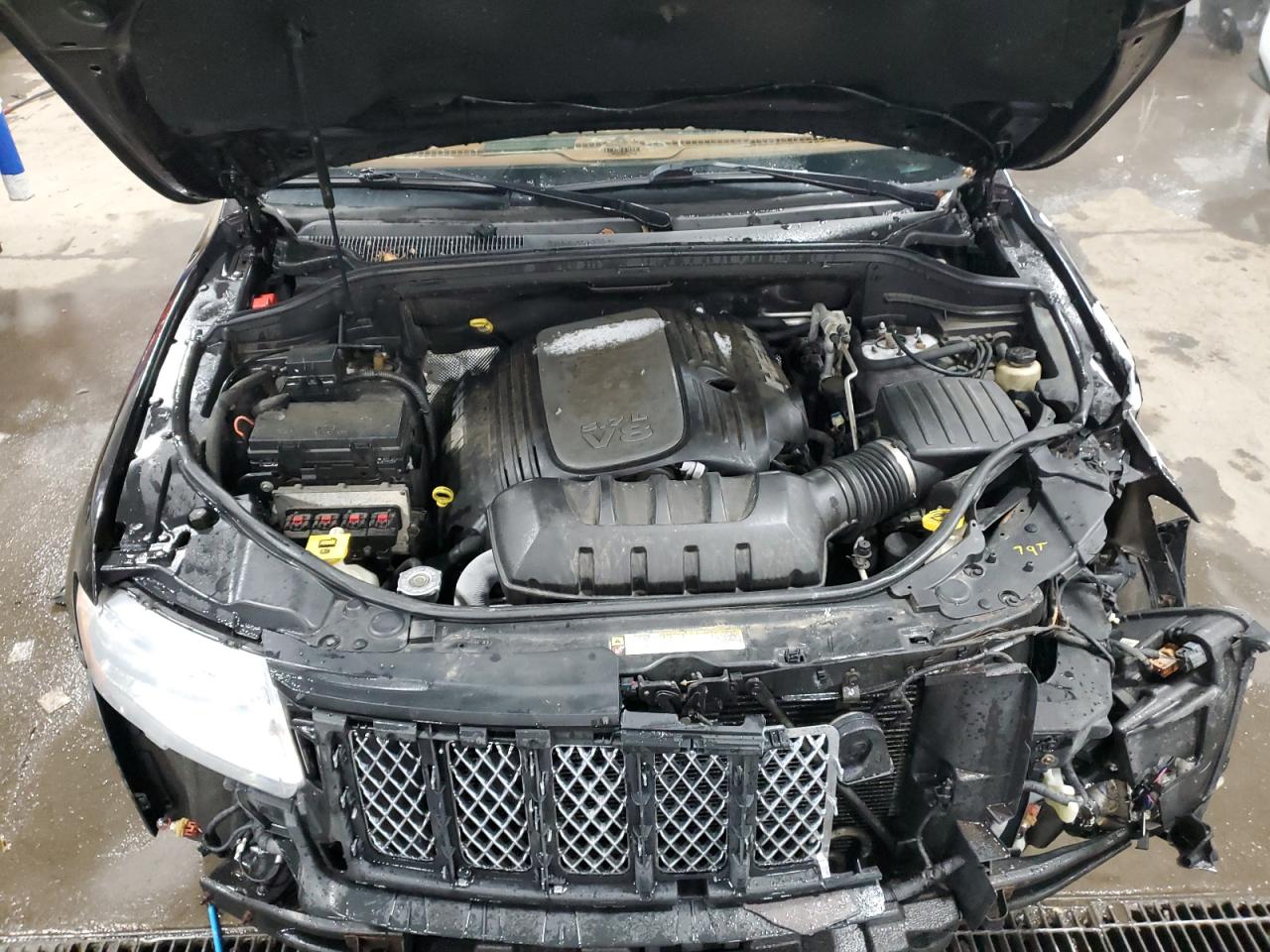 2012 Jeep Grand Cherokee - Image 13
