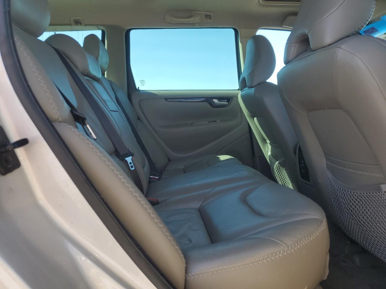 2007 Volvo XC70 - Image 11