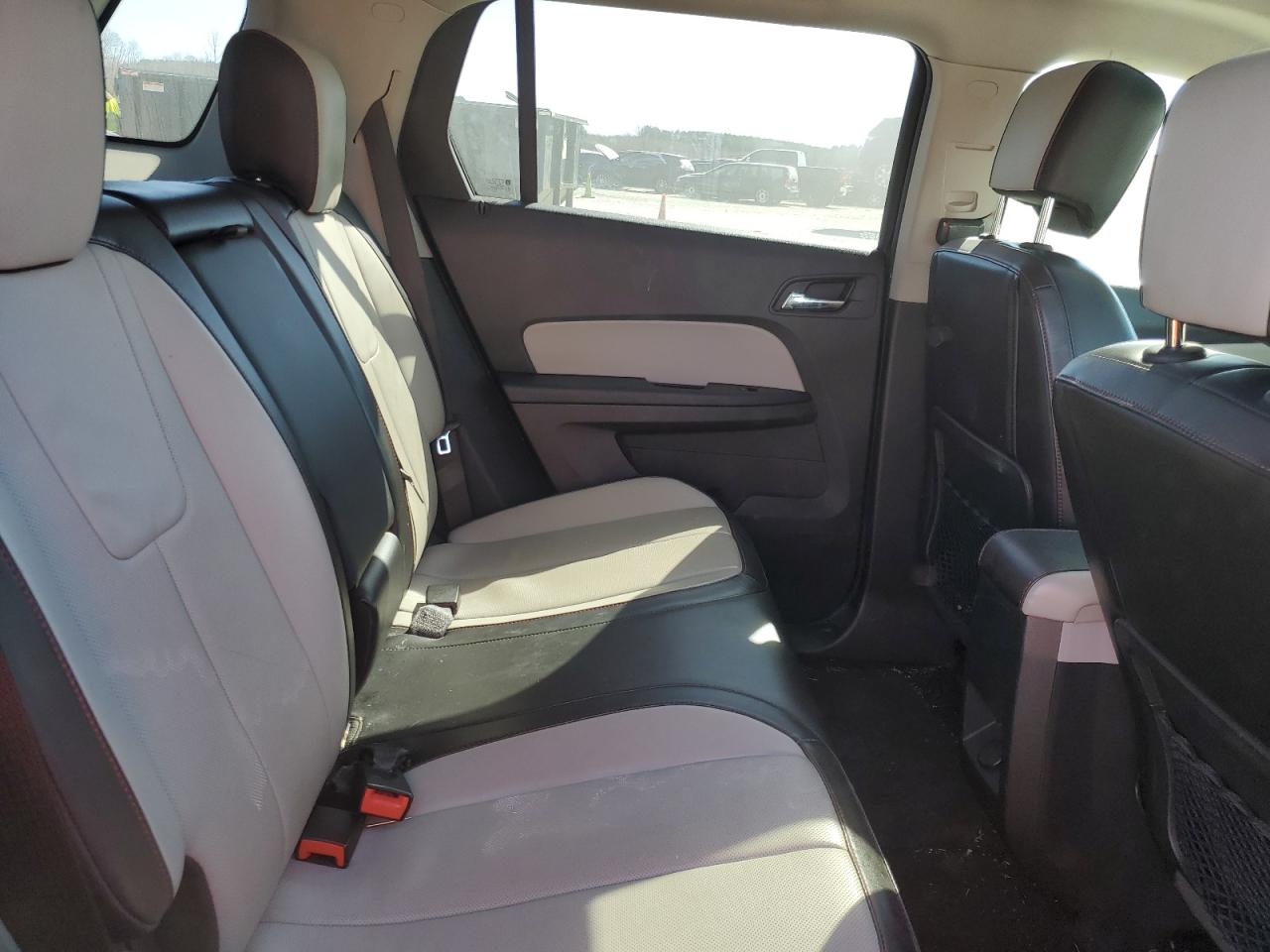 2015 GMC Terrain - Image 11