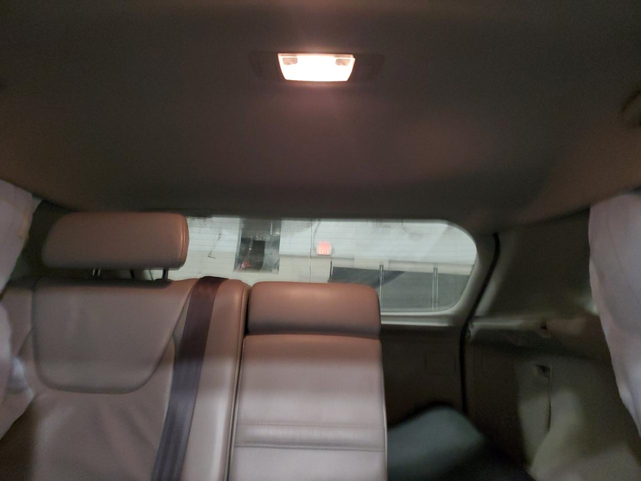 2010 Lexus RX - Image 10