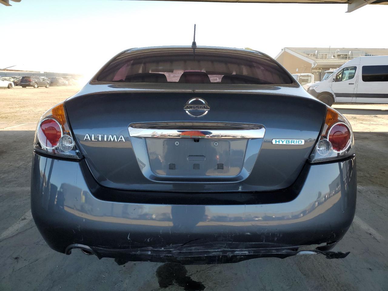 2010 Nissan Altima - Image 6