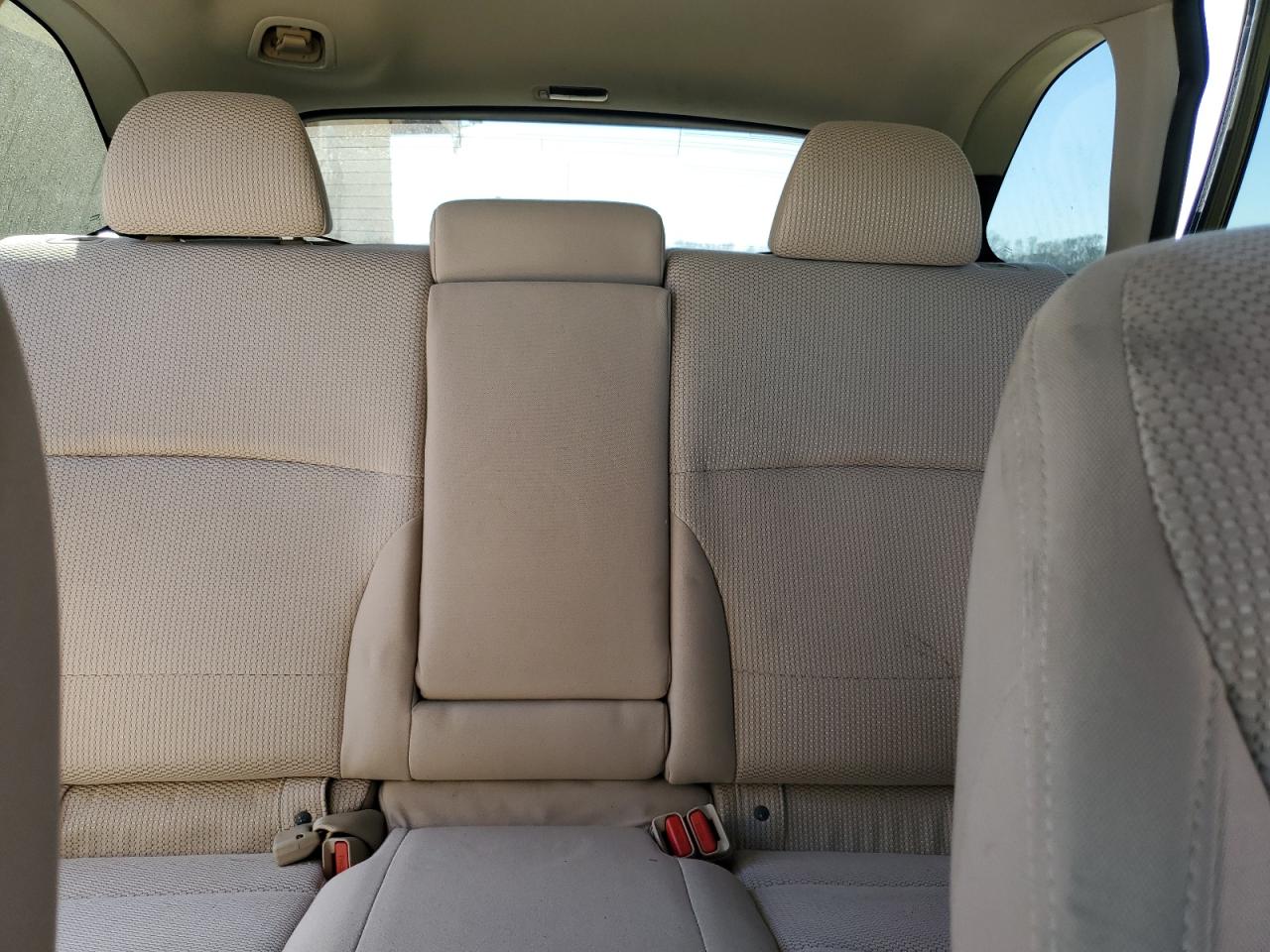 2017 Subaru Outback - Image 10