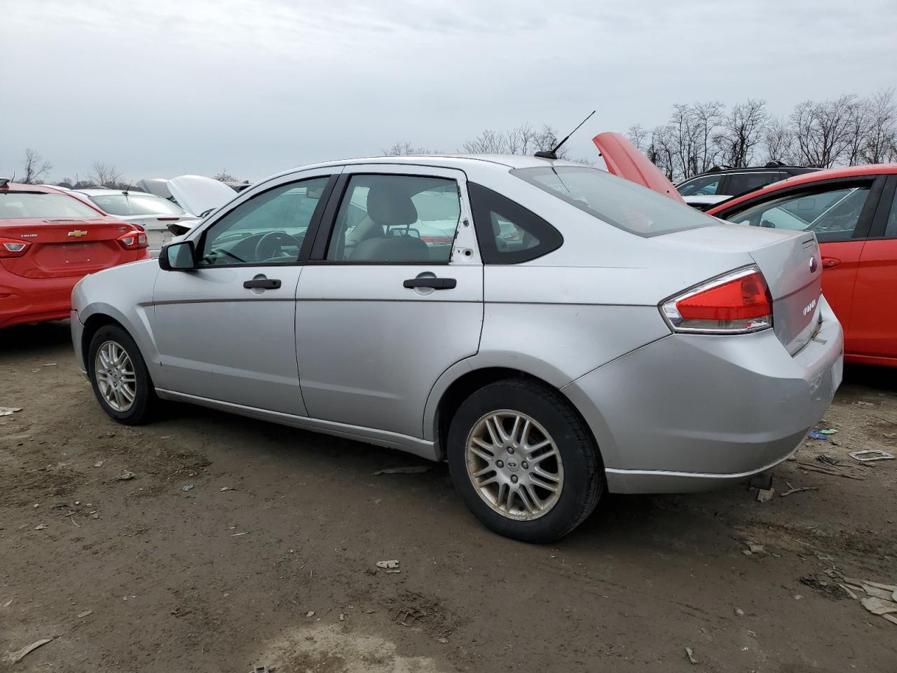 2011 Ford Focus - Image 2