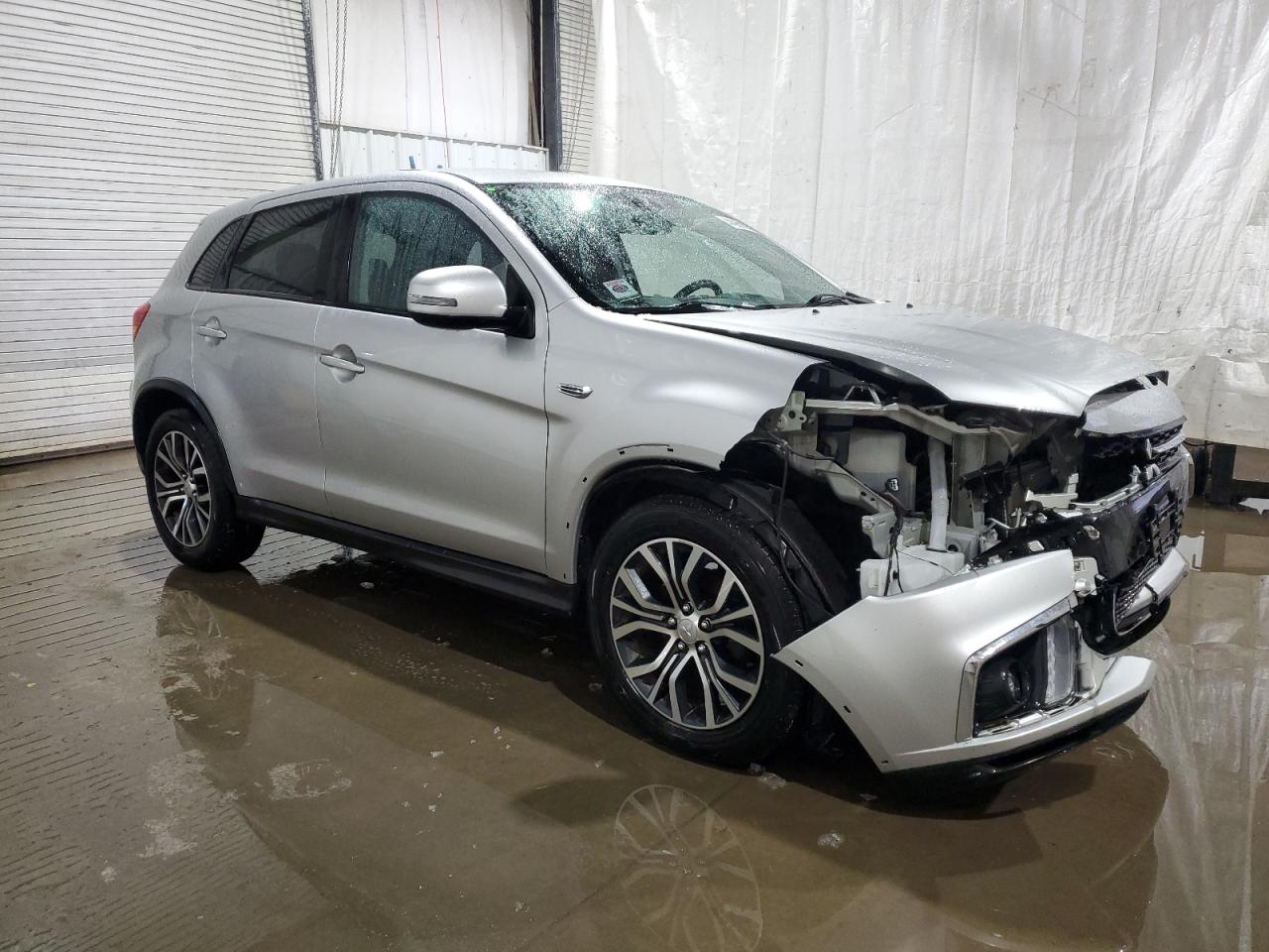 2018 Mitsubishi Outlander - Image 4