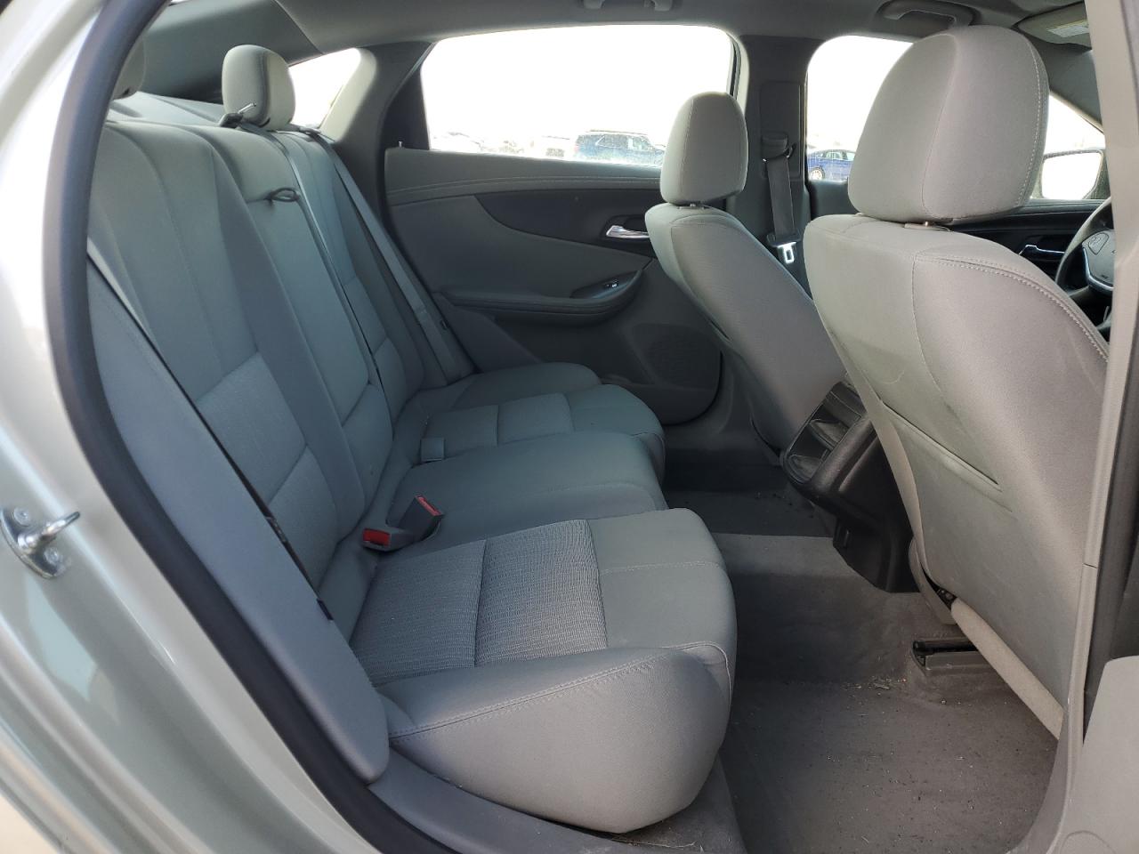 2015 Chevrolet Impala - Image 10