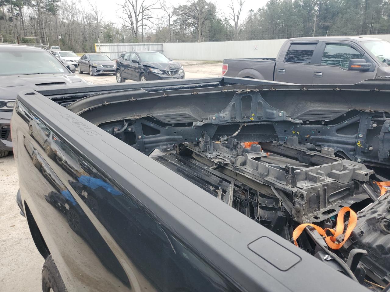 2018 Chevrolet Silverado - Image 13