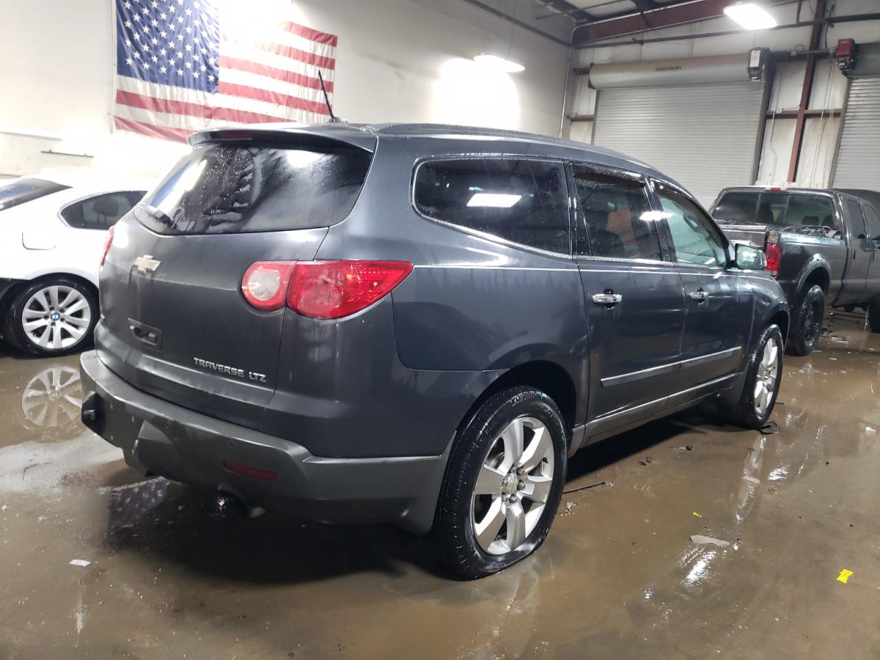 2012 Chevrolet Traverse - Image 3