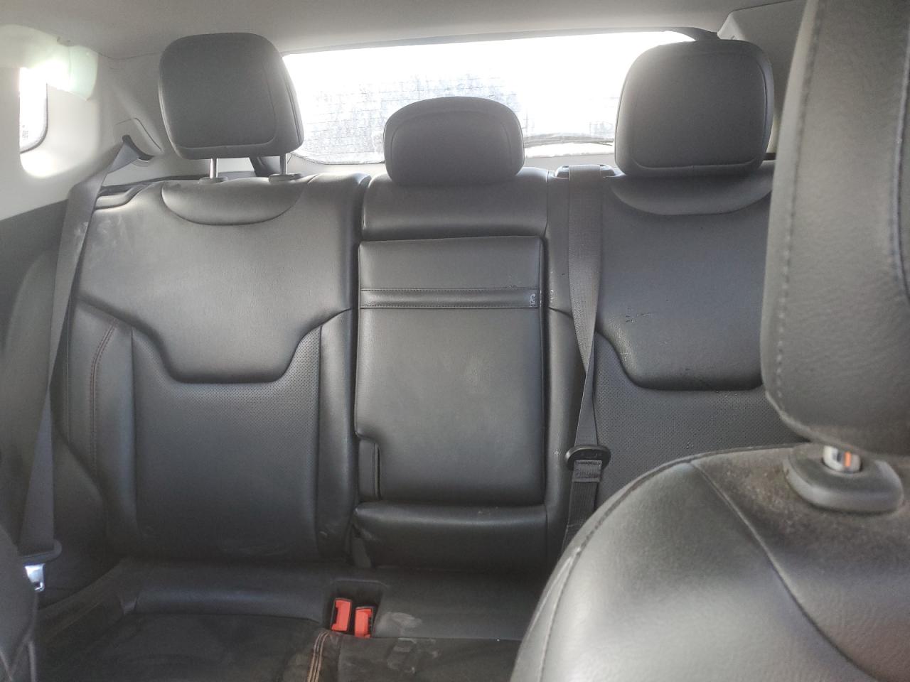 2018 Jeep Compass - Image 10