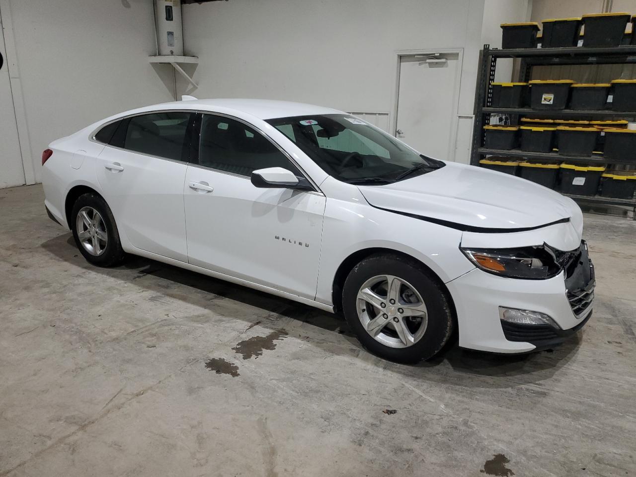 2023 Chevrolet Malibu - Image 4