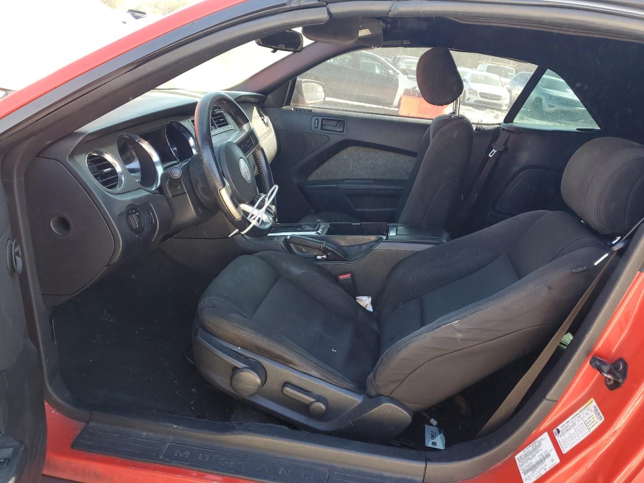 2013 Ford Mustang - Image 7