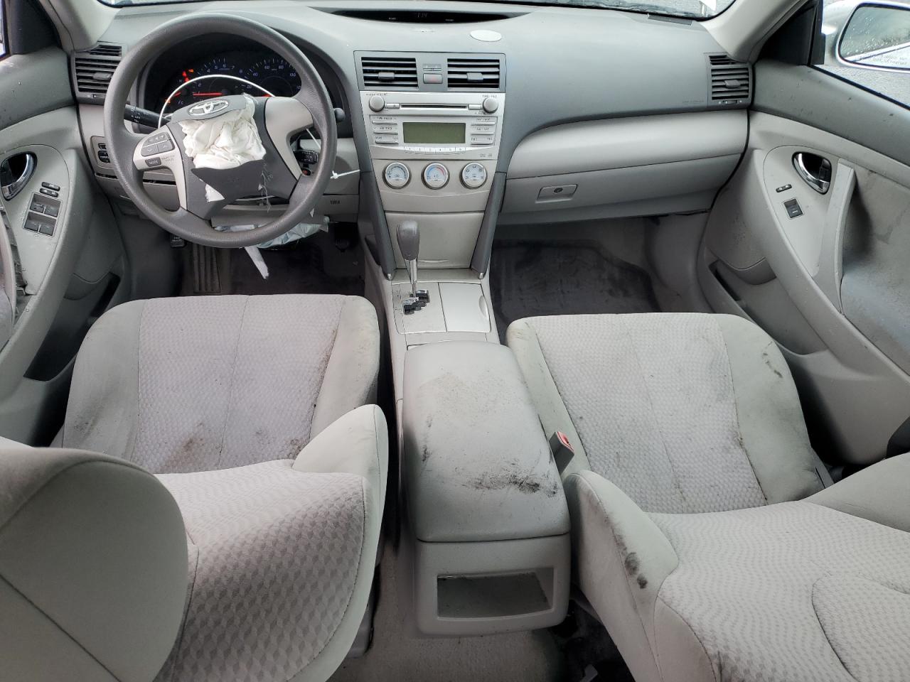 2011 Toyota Camry - Image 8