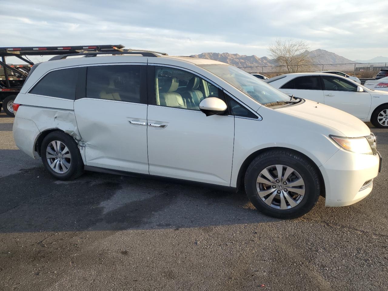 2015 Honda Odyssey - Image 4