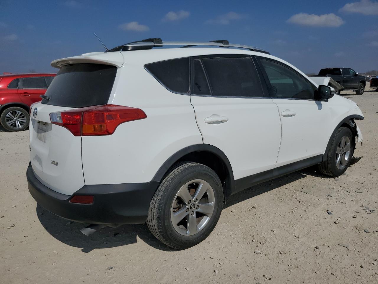 2015 Toyota RAV 4 - Image 3