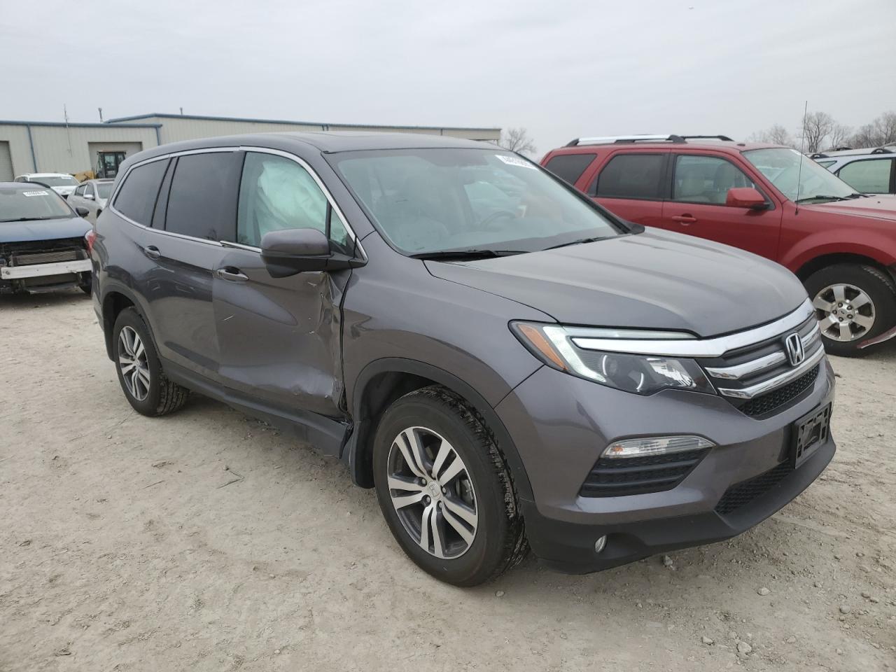 2017 Honda Pilot - Image 4
