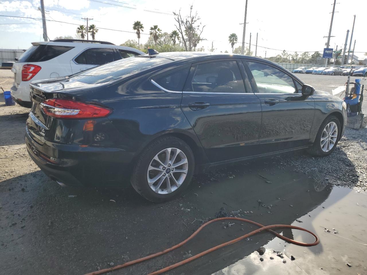 2020 Ford Fusion - Image 3
