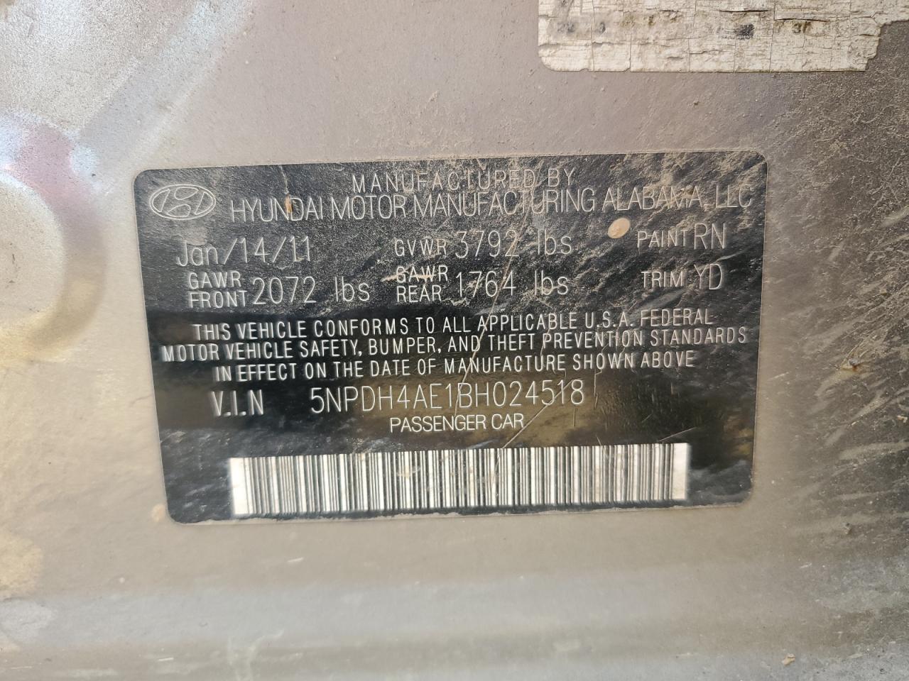 2011 Hyundai Elantra - Image 12