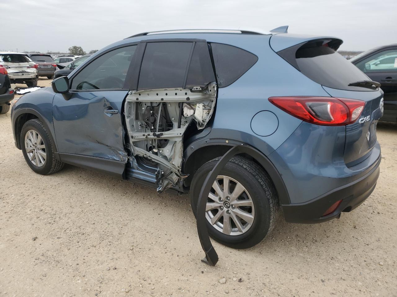 2016 Mazda CX-5 - Image 2