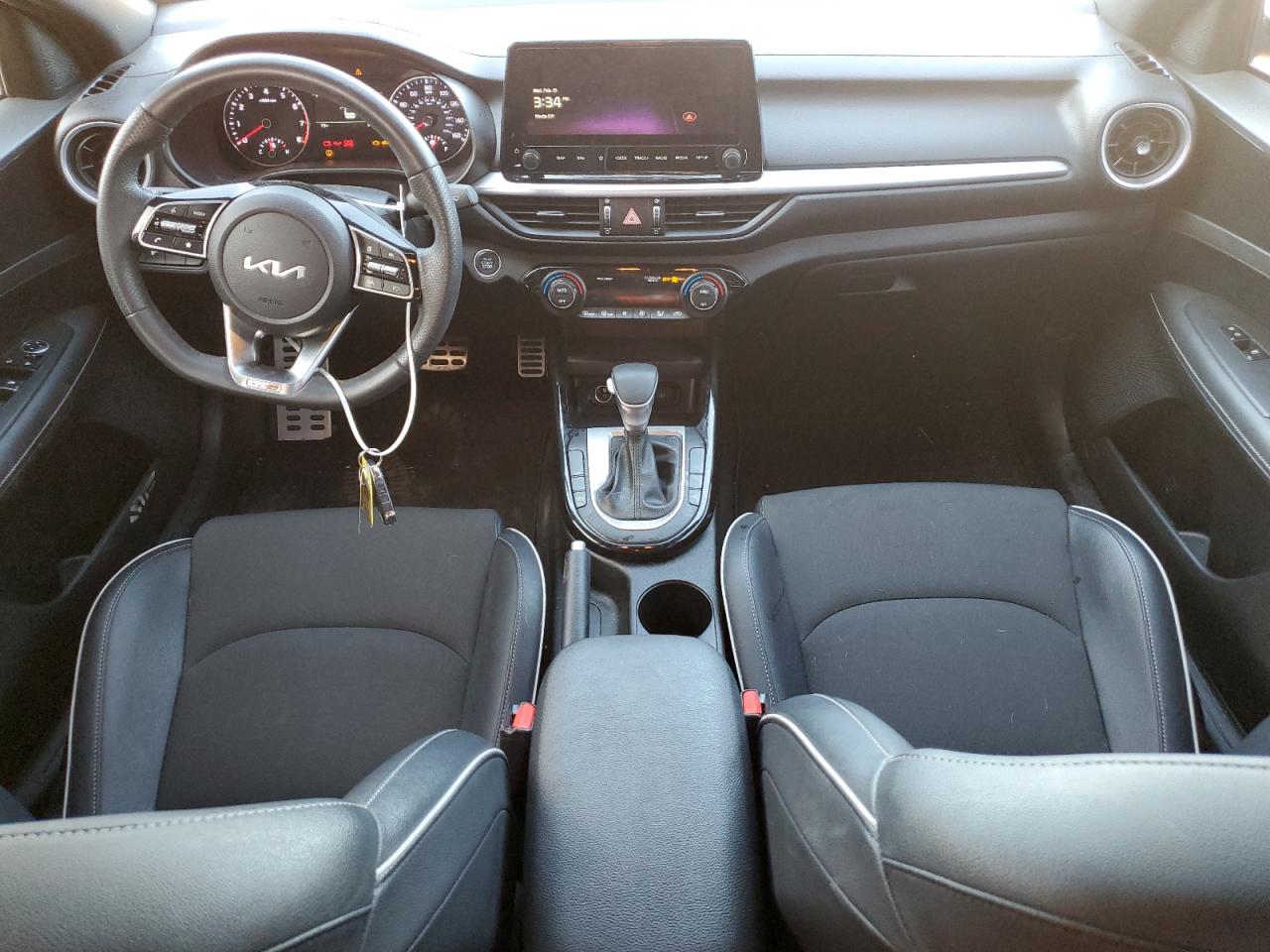 2023 Kia Forte - Image 8
