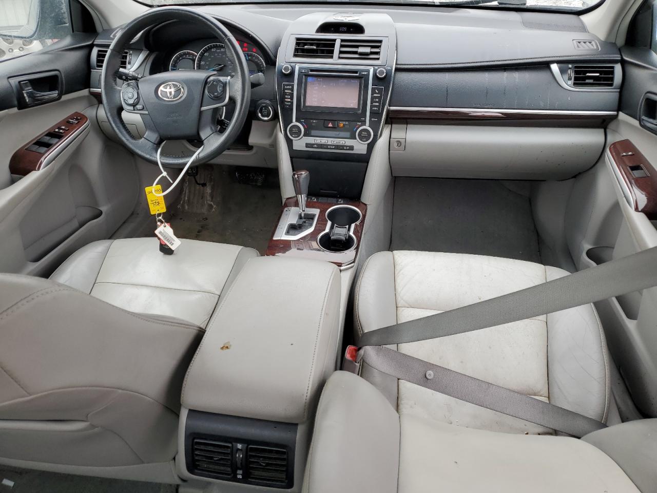 2012 Toyota Camry - Image 8