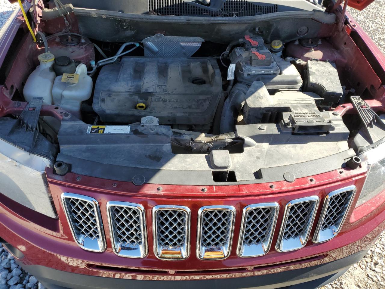 2017 Jeep Compass - Image 13