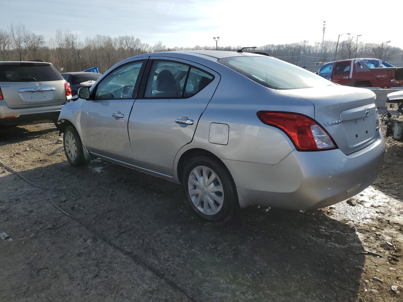 2012 Nissan Versa - Image 2