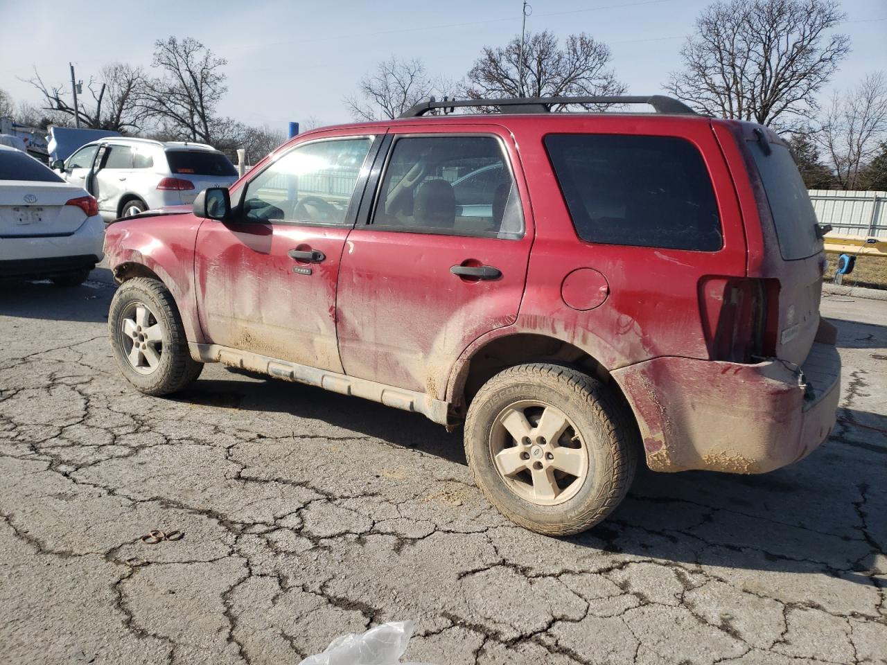 2009 Ford Escape - Image 2