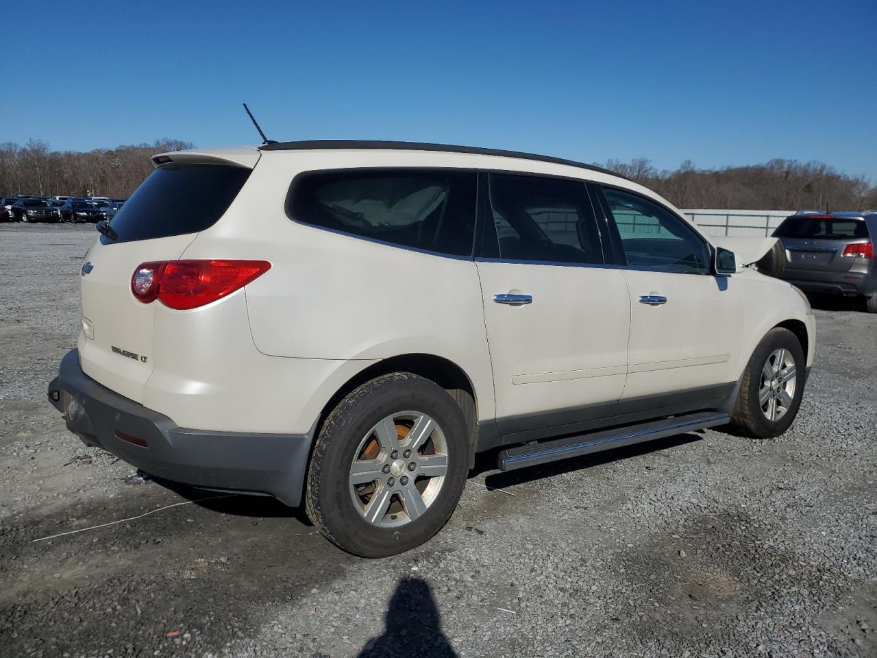 2011 Chevrolet Traverse - Image 3