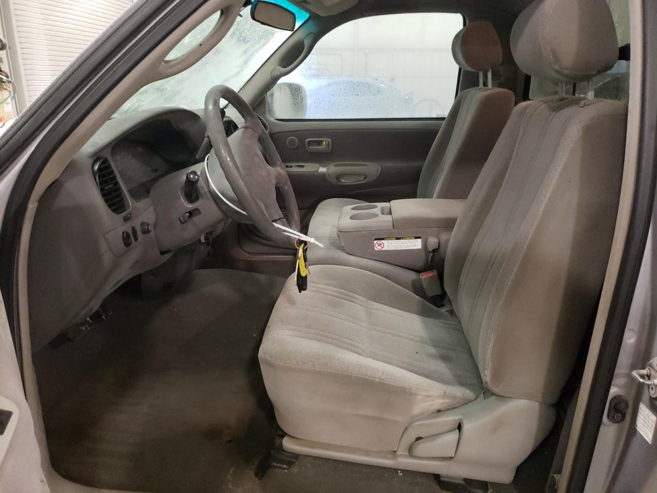 2002 Toyota Tundra - Image 7