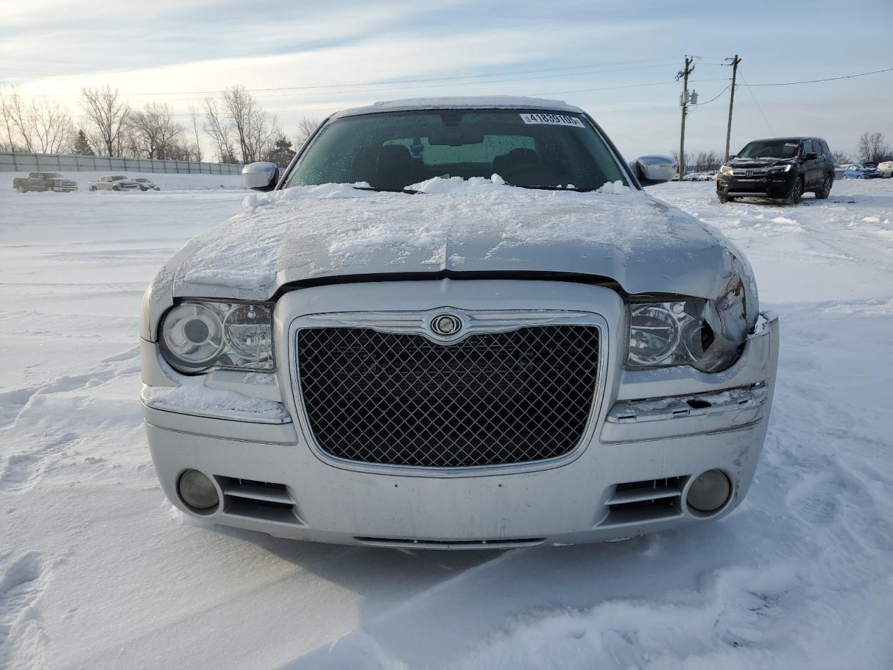 2010 Chrysler 300 - Image 5