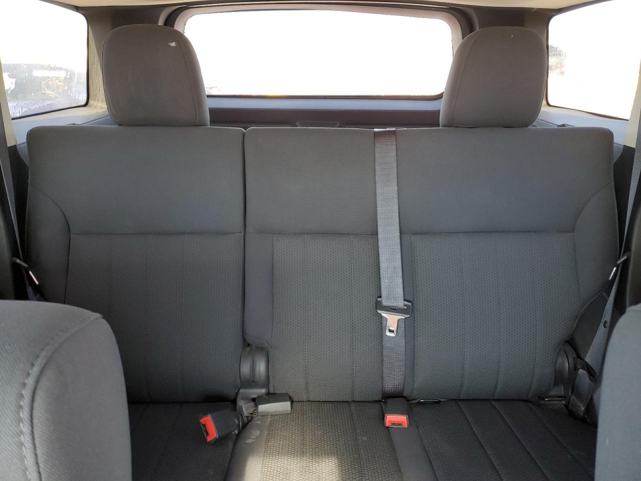 2011 Dodge Nitro - Image 10