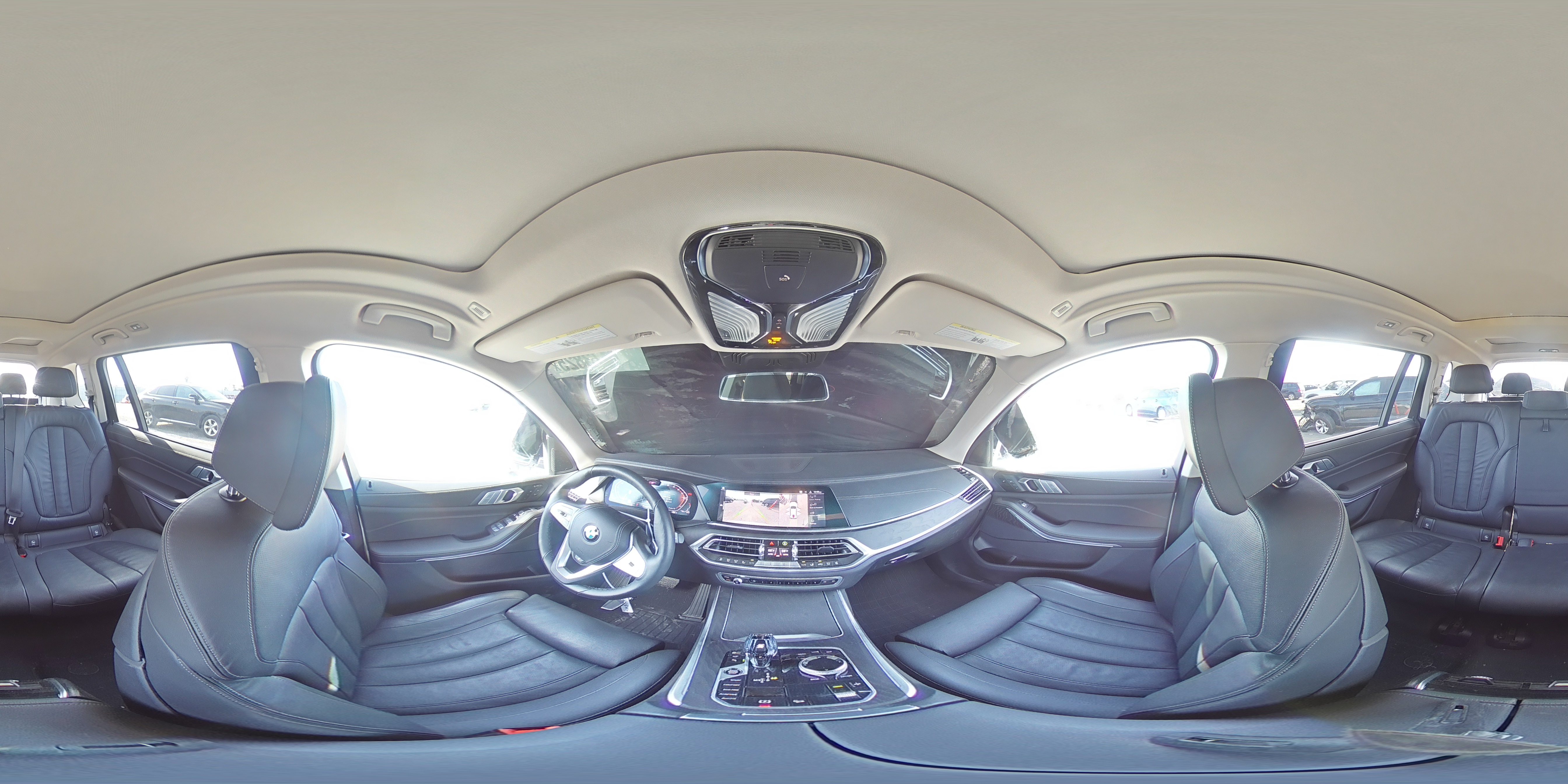2022 BMW X7 - Image 13