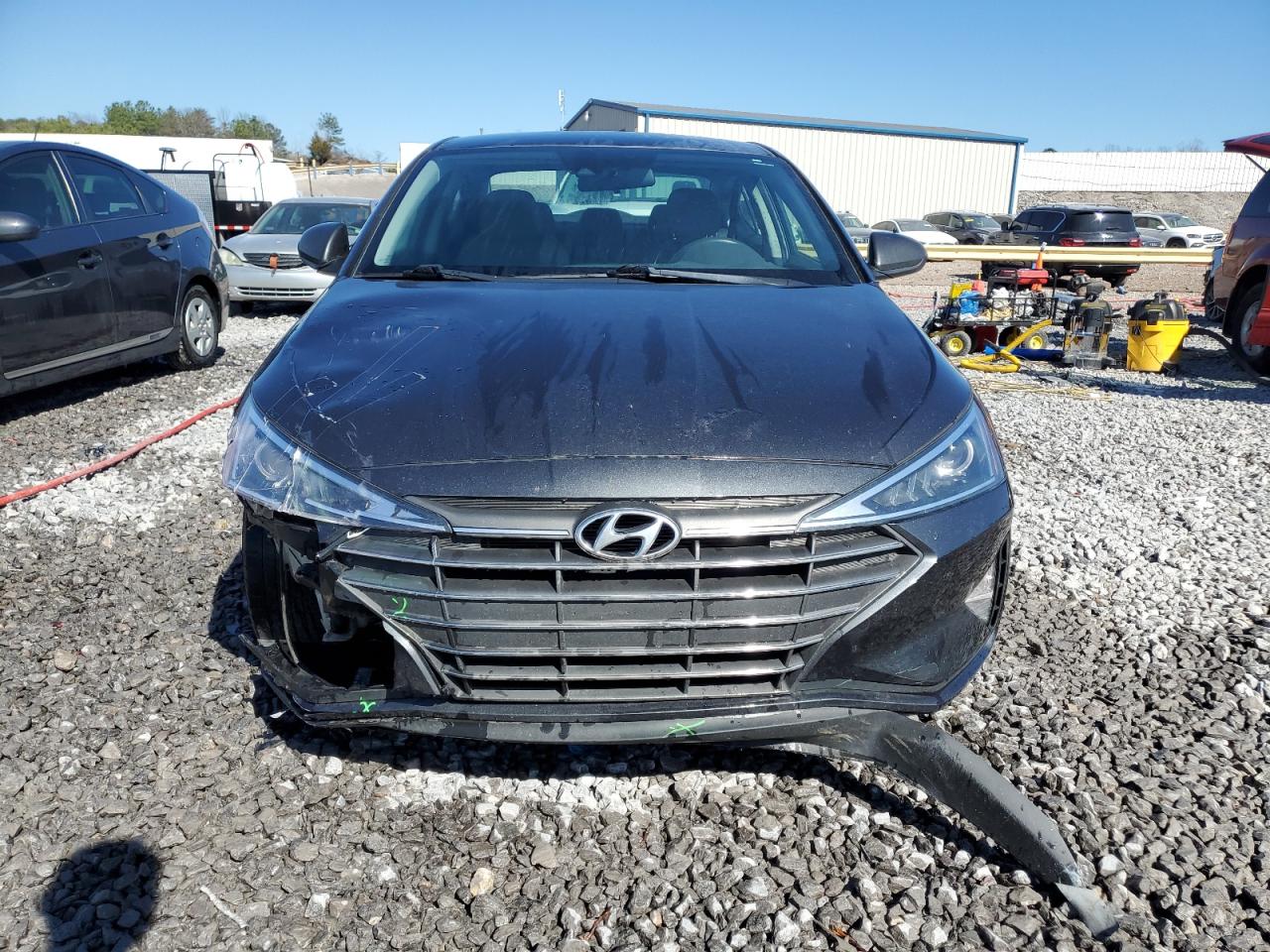 2020 Hyundai Elantra - Image 5
