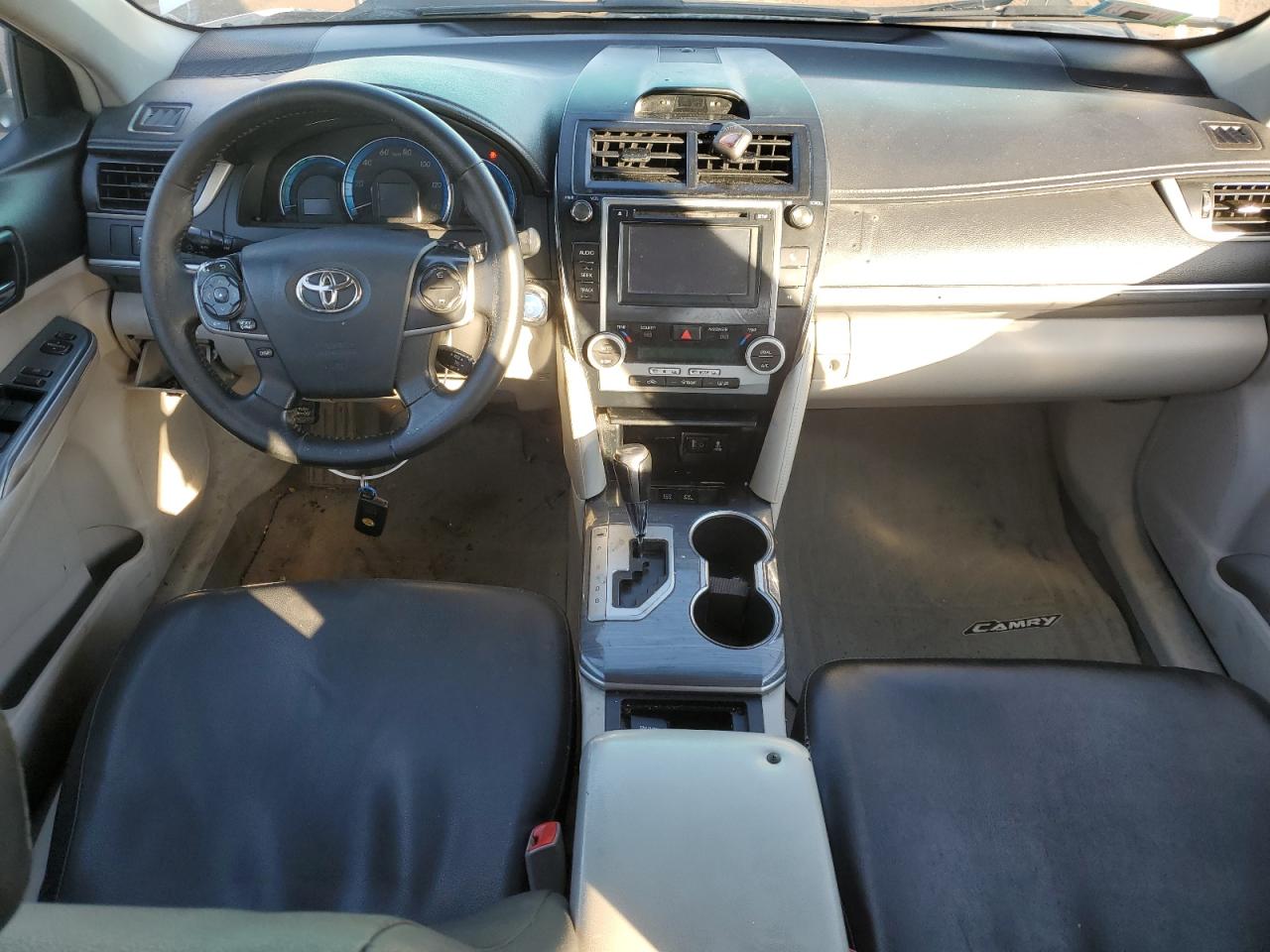 2014 Toyota Camry - Image 8