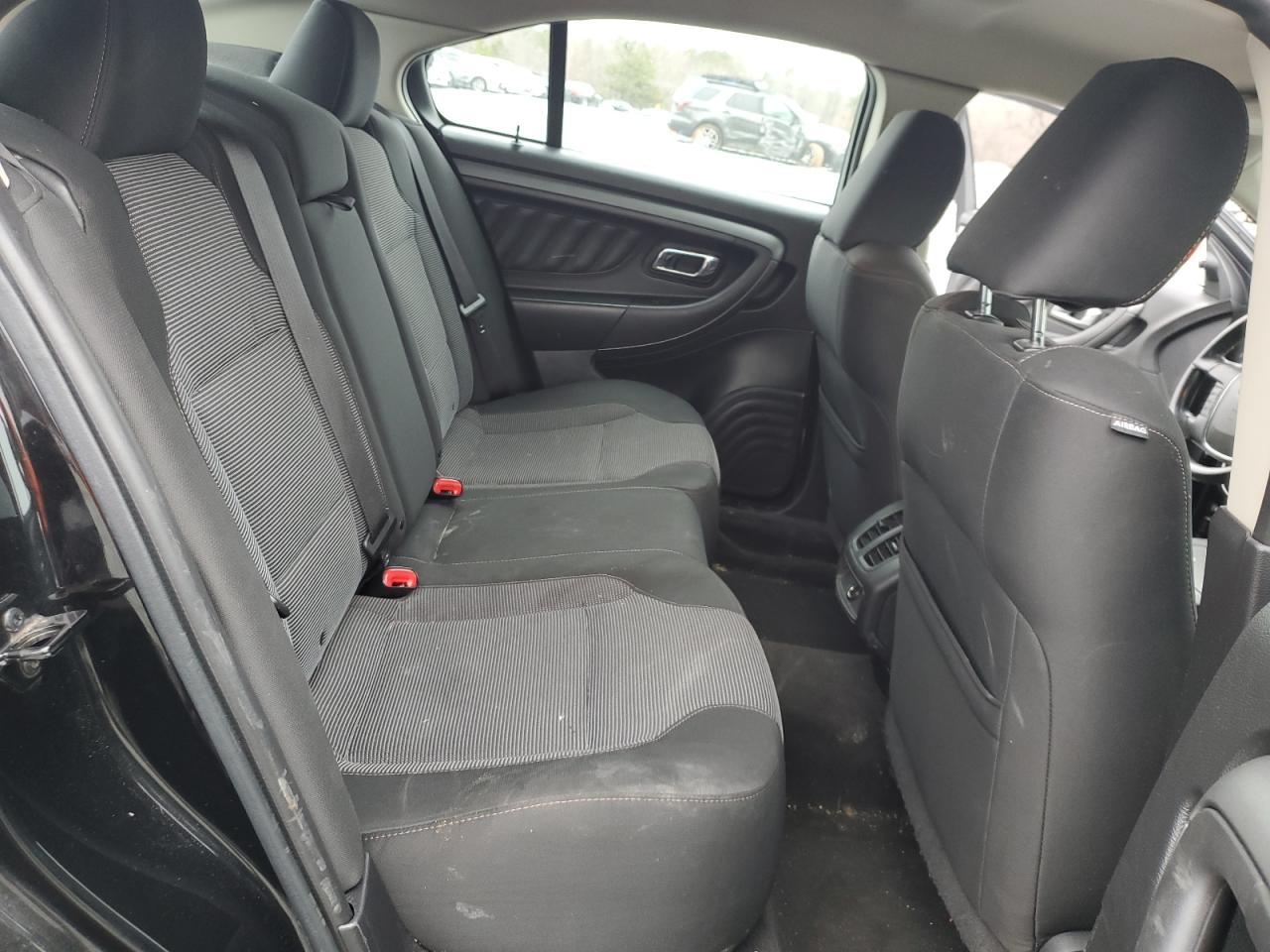 2010 Ford Taurus - Image 11