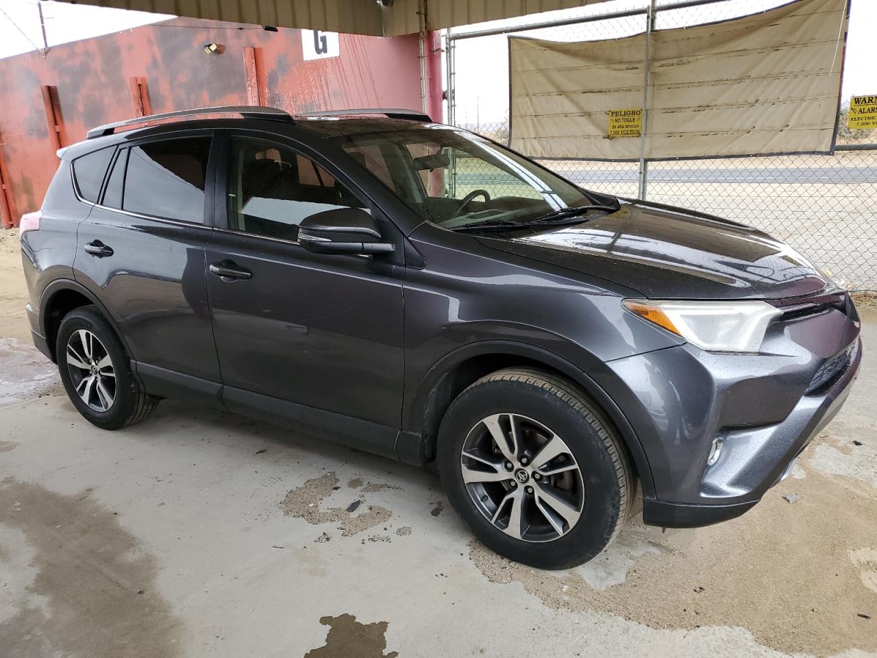 2016 Toyota RAV 4 - Image 4
