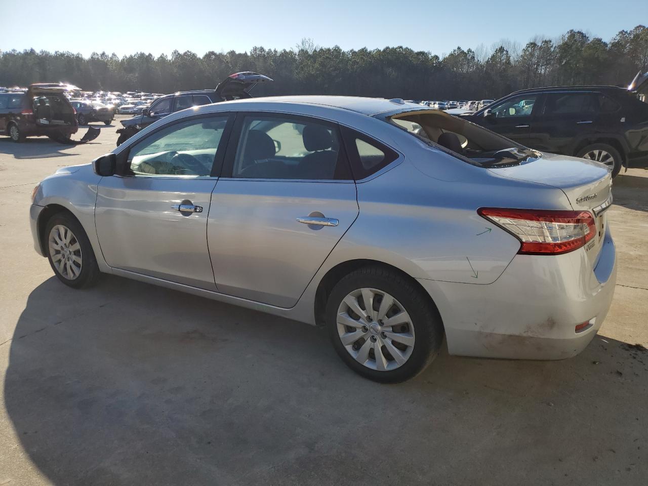 2015 Nissan Sentra - Image 2