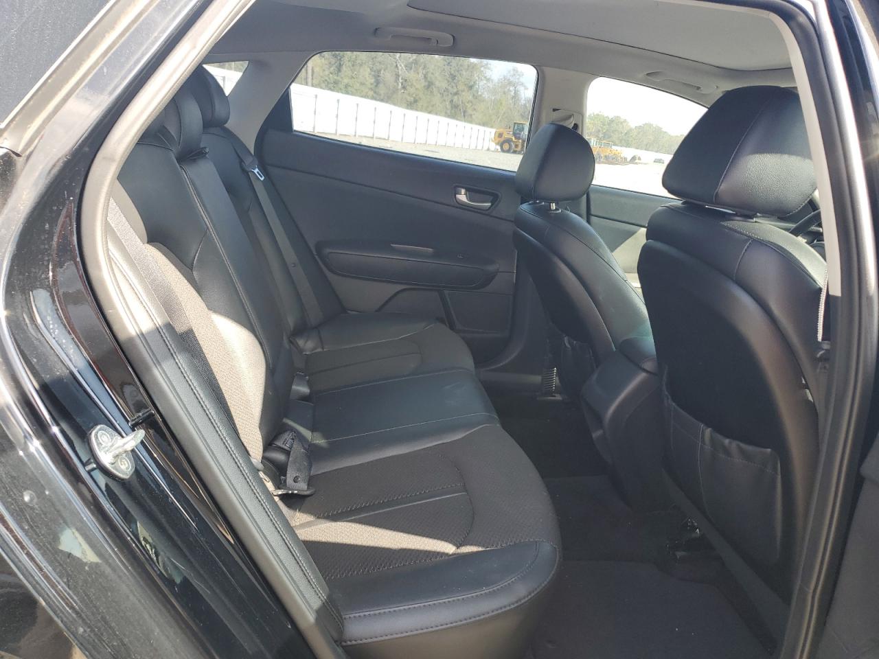 2018 Kia Optima - Image 10